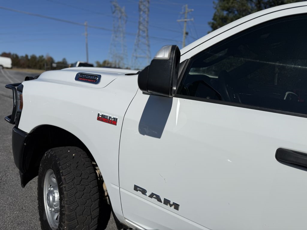 RAM 2500 Tradesman 4x4 Crew Cab 8' Box 2022