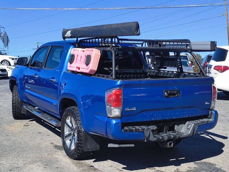 Toyota Tacoma 4WD Double Cab V6 AT Limited (Natl) 2016