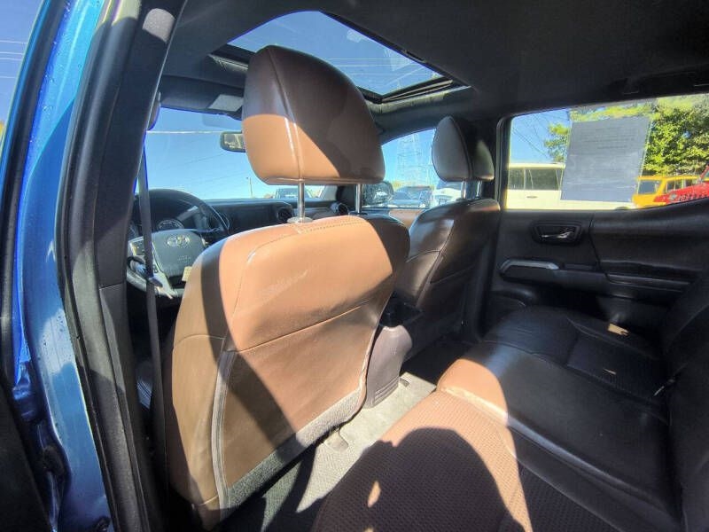 Toyota Tacoma 4WD Double Cab V6 AT Limited (Natl) 2016