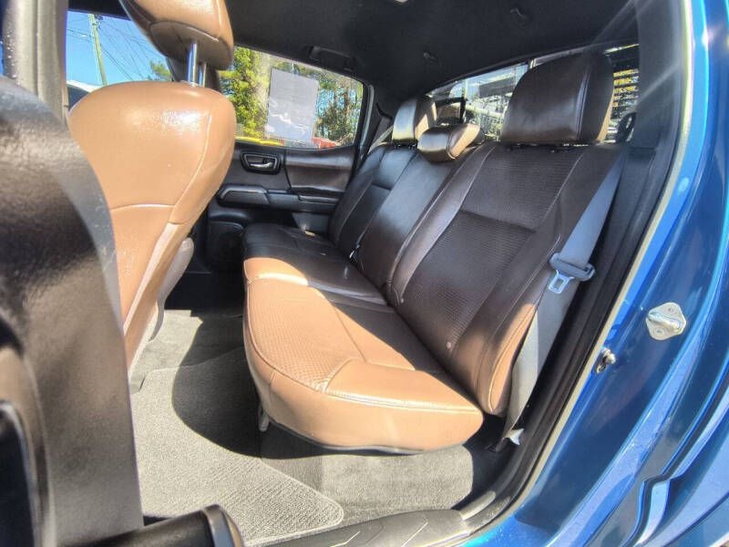 Toyota Tacoma 4WD Double Cab V6 AT Limited (Natl) 2016