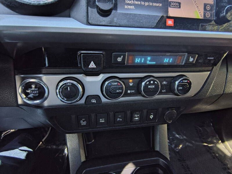 Toyota Tacoma 4WD Double Cab V6 AT Limited (Natl) 2016