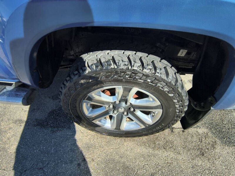 Toyota Tacoma 4WD Double Cab V6 AT Limited (Natl) 2016