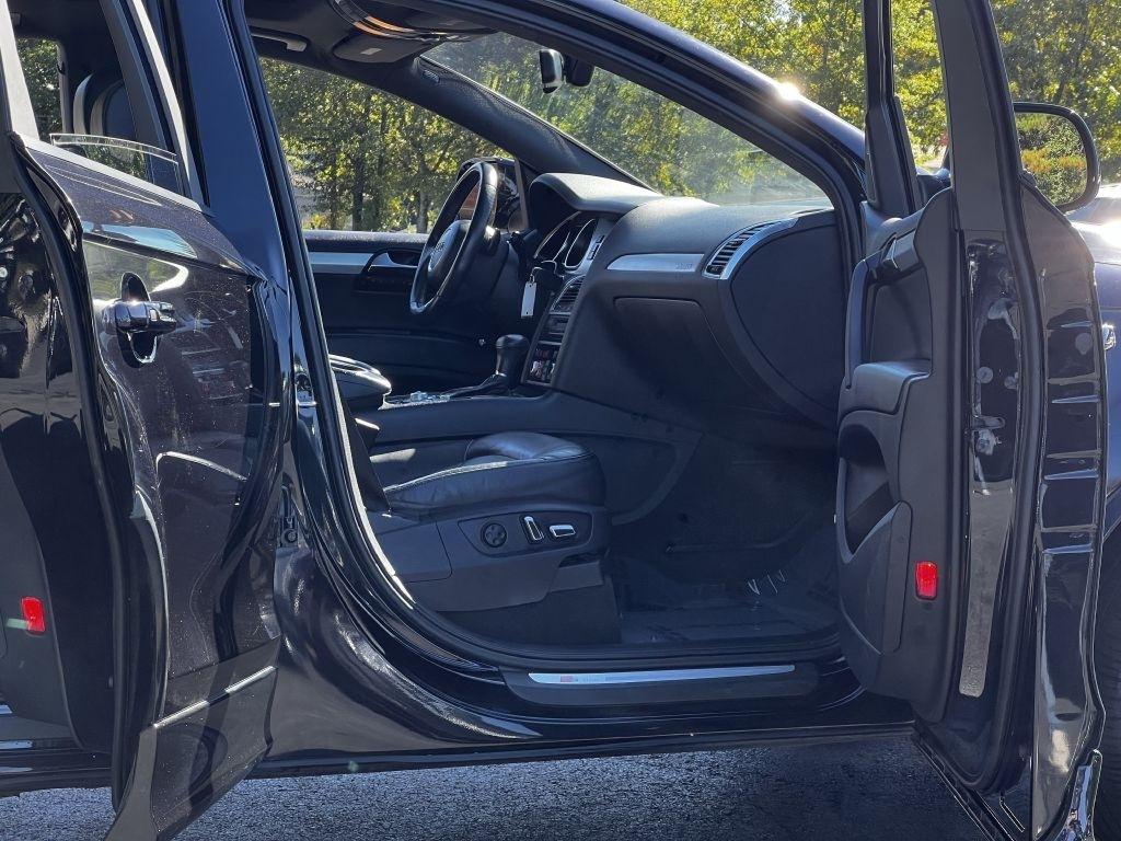 Audi Q7 quattro 4dr 3.0T S line 2012