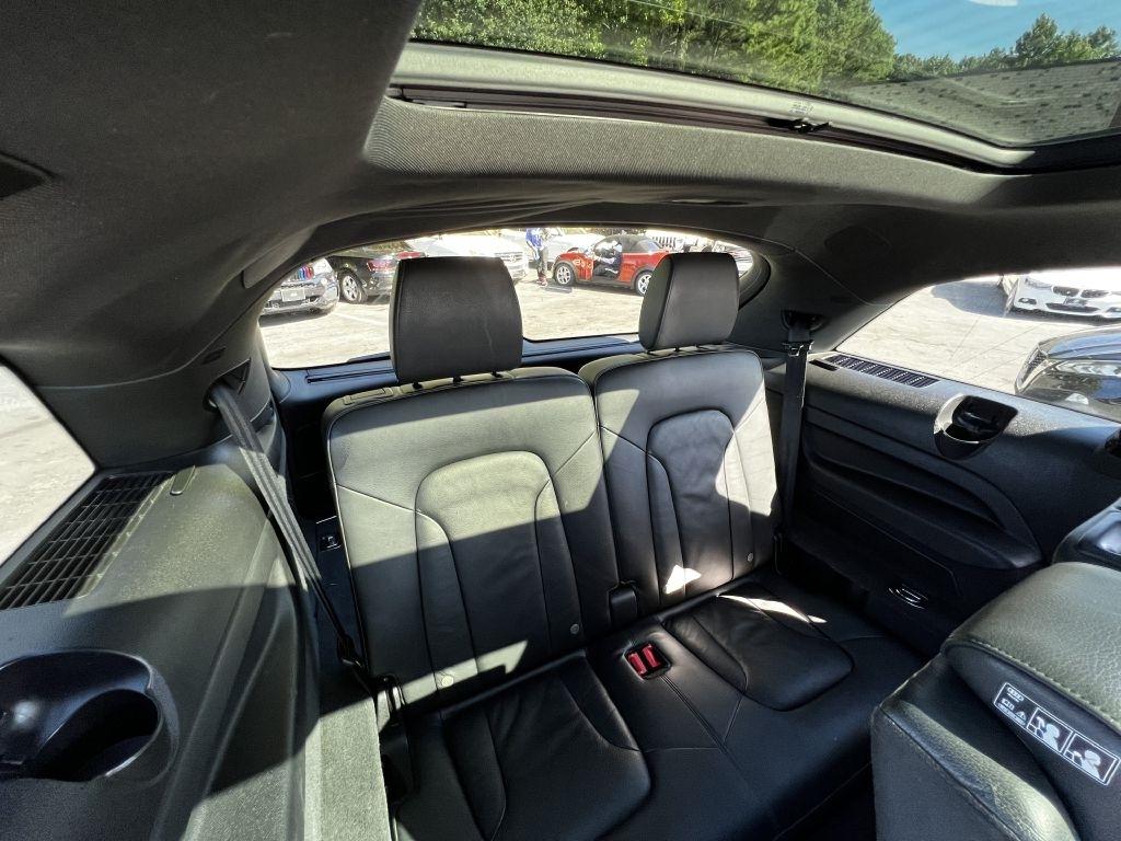 Audi Q7 quattro 4dr 3.0T S line 2012