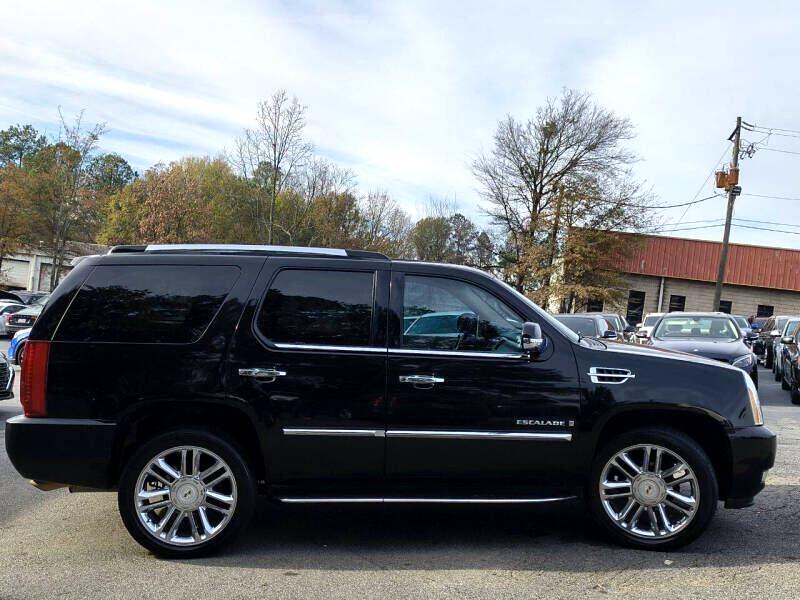 Cadillac Escalade AWD 4dr 2007