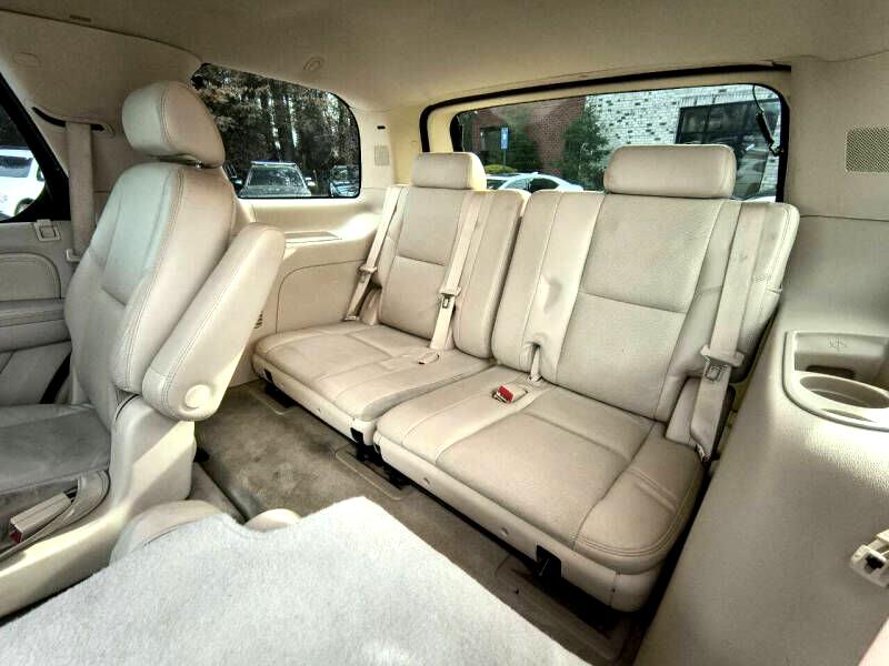 Cadillac Escalade AWD 4dr 2007