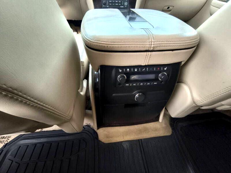 Cadillac Escalade AWD 4dr 2007