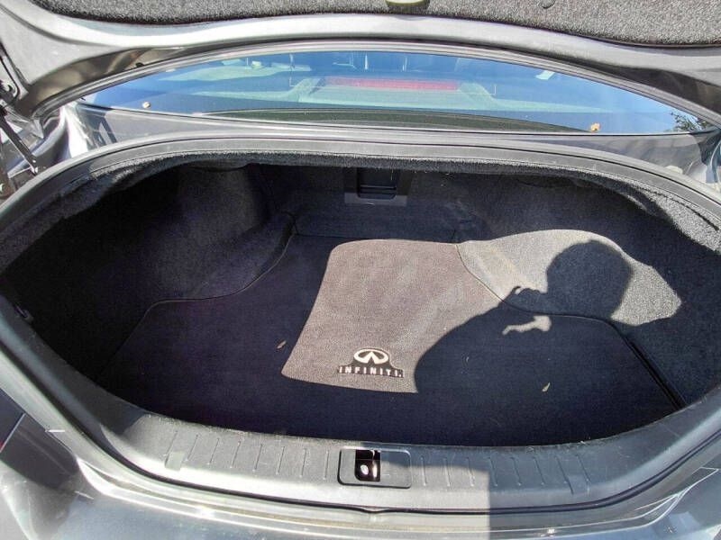 Infiniti M37 4dr Sdn RWD 2013
