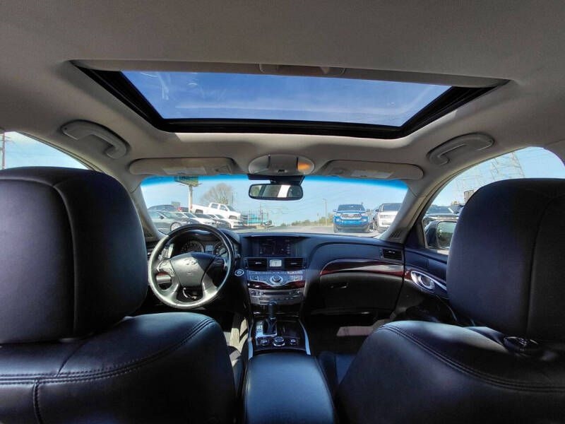 Infiniti M37 4dr Sdn RWD 2013