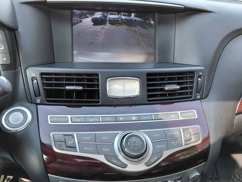 Infiniti M37 4dr Sdn RWD 2013