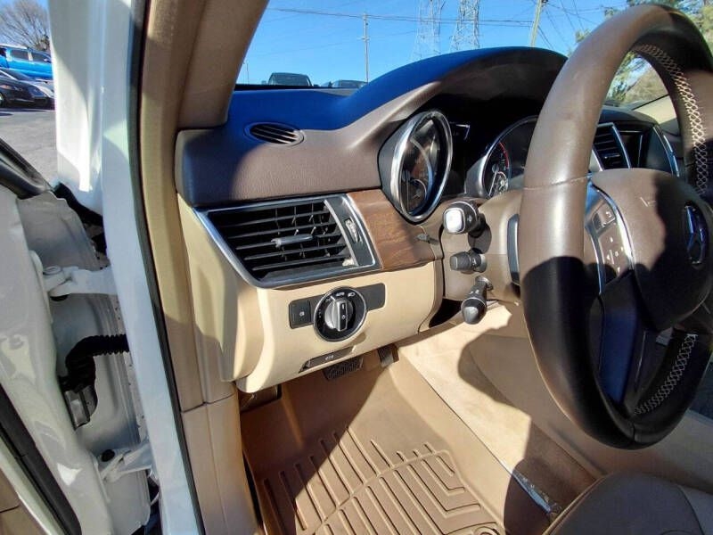 Mercedes-Benz M-Class RWD 4dr ML 350 2015