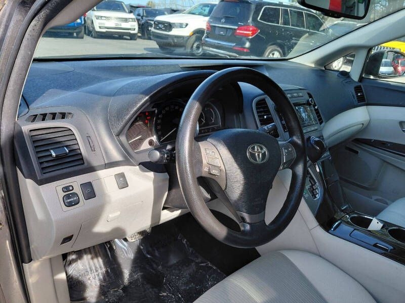 Toyota Venza 4dr Wgn V6 FWD (Natl) 2010