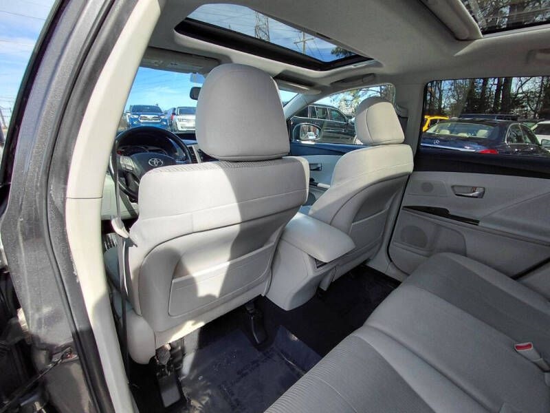 Toyota Venza 4dr Wgn V6 FWD (Natl) 2010