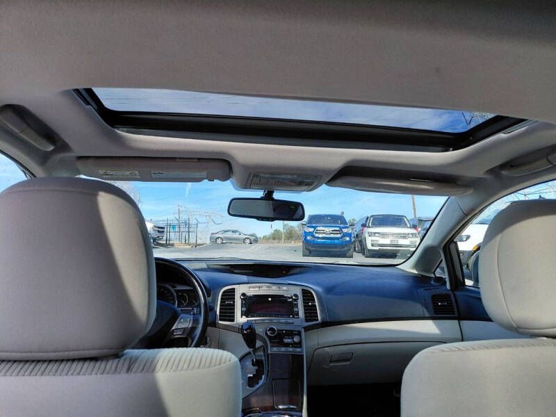 Toyota Venza 4dr Wgn V6 FWD (Natl) 2010