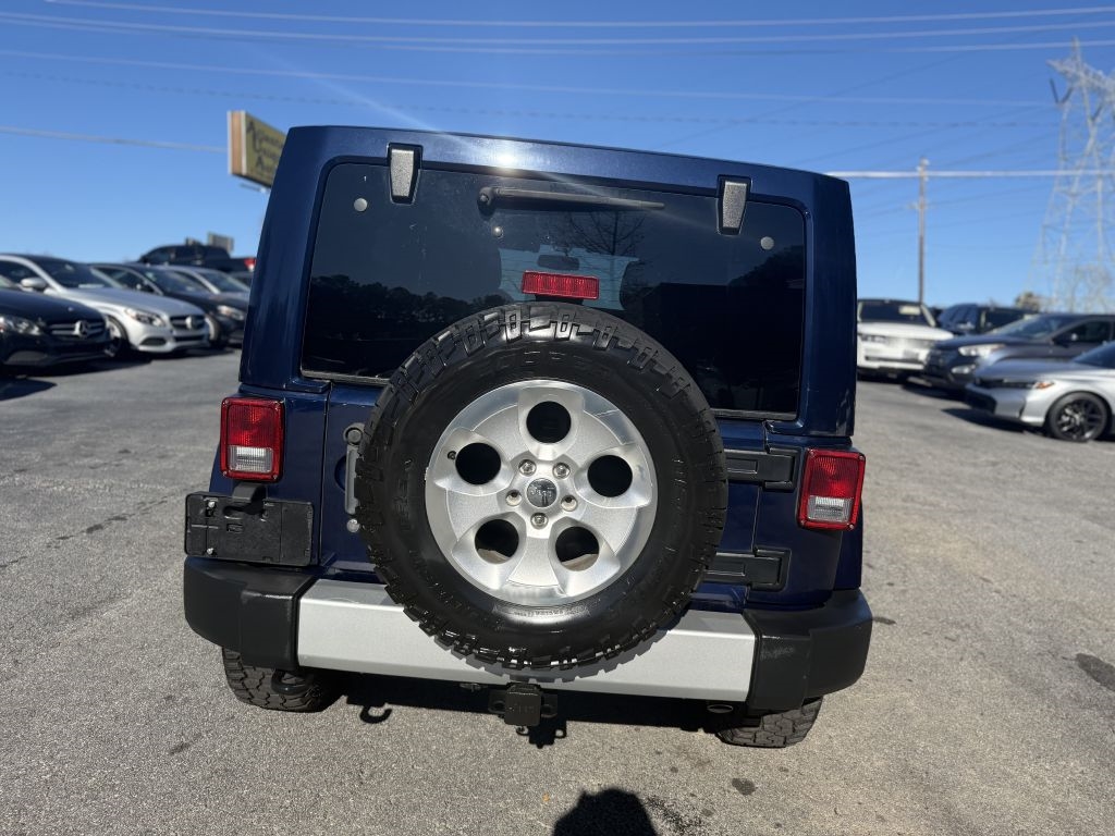 Jeep Wrangler Unlimited 4WD 4dr Sahara 2013