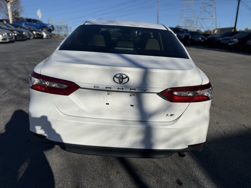 Toyota Camry XLE Auto (Natl) 2018