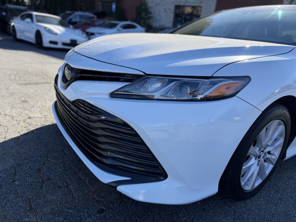 Toyota Camry XLE Auto (Natl) 2018