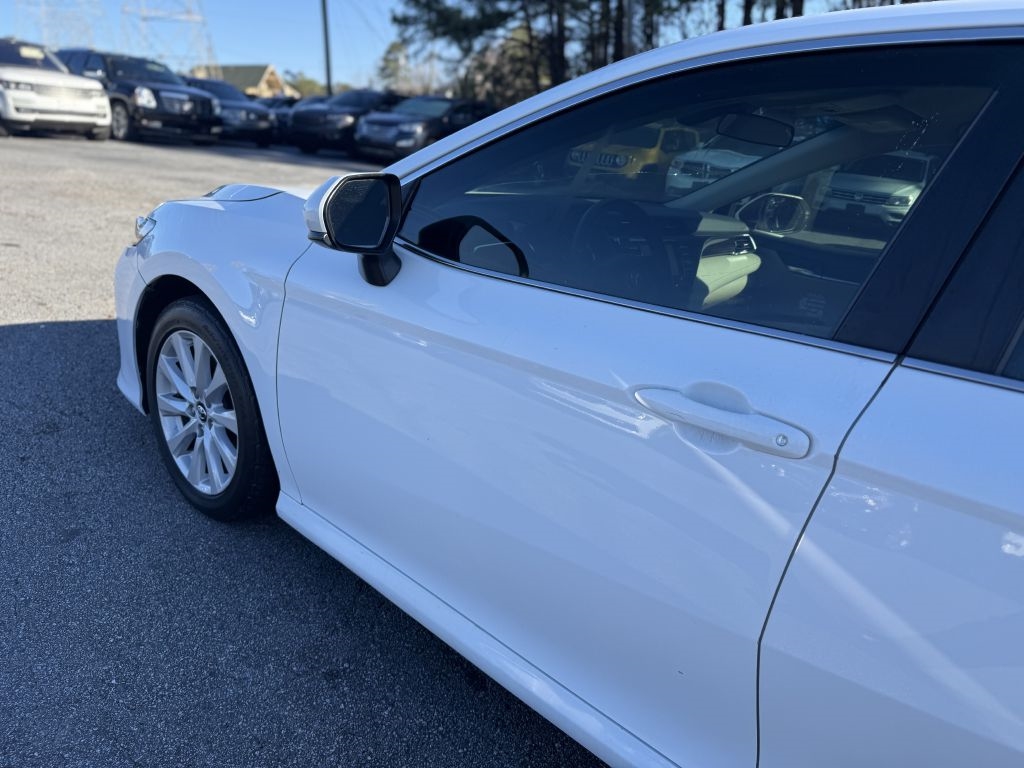 Toyota Camry XLE Auto (Natl) 2018