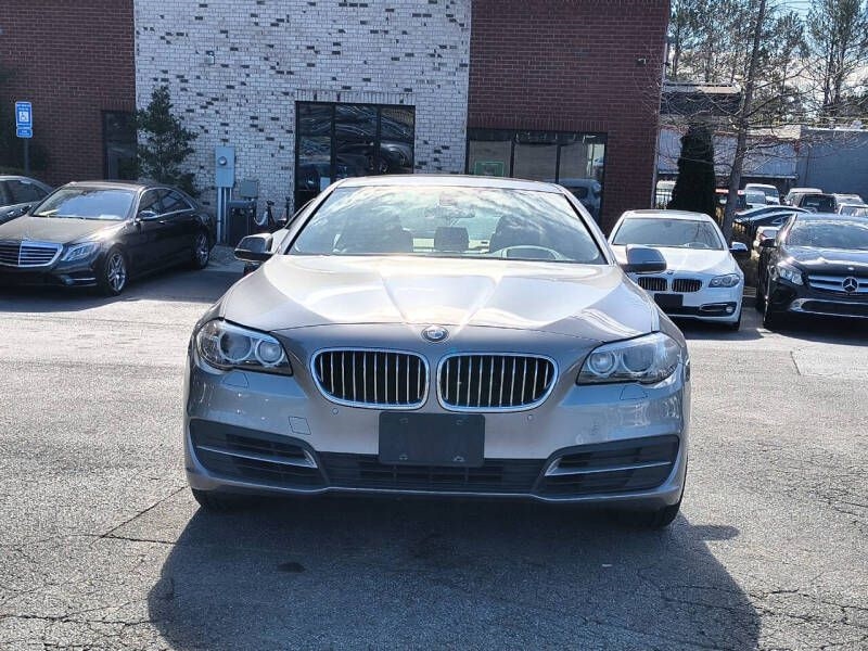 BMW 5 Series 4dr Sdn 535i RWD 2011