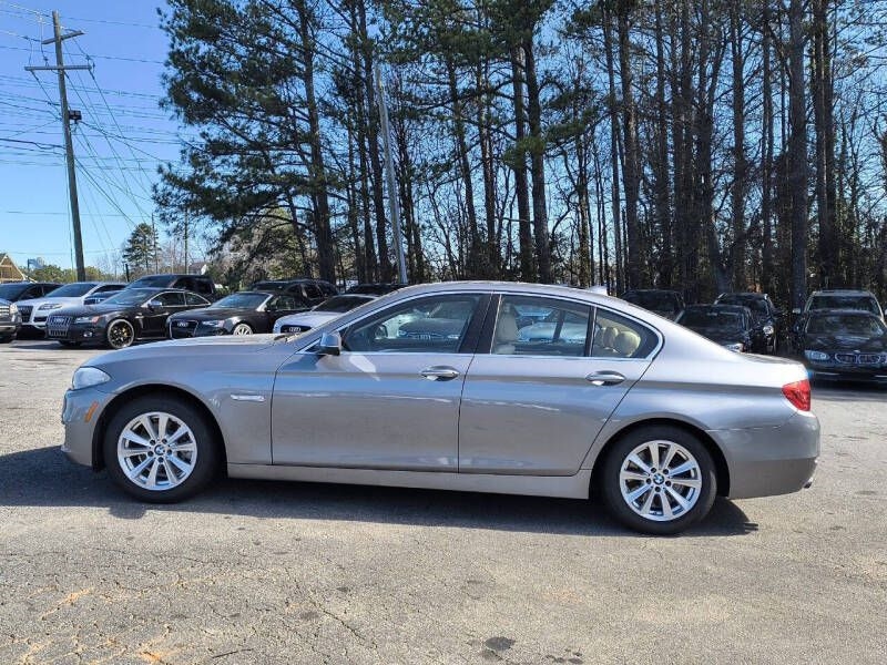 BMW 5 Series 4dr Sdn 535i RWD 2011