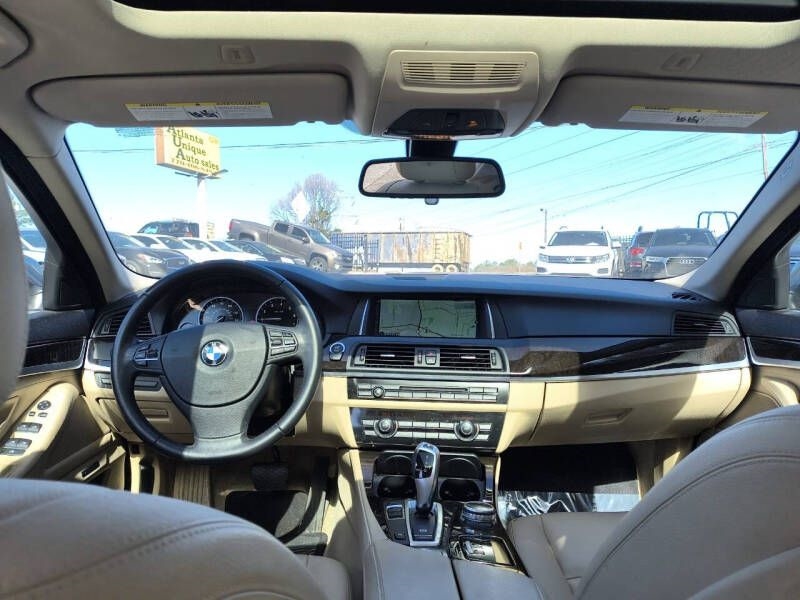 BMW 5 Series 4dr Sdn 535i RWD 2011