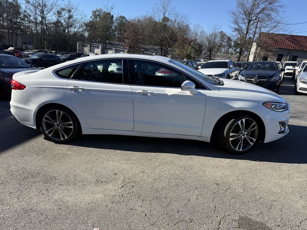 Ford Fusion Titanium FWD 2019