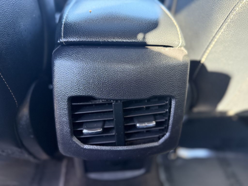 Ford Fusion Titanium FWD 2019