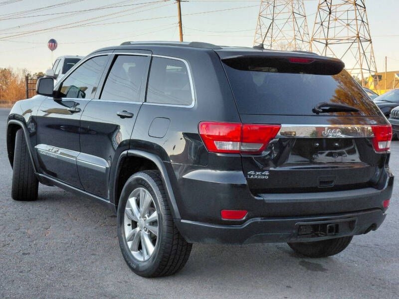 Jeep Grand Cherokee 4WD 4dr Laredo 2012