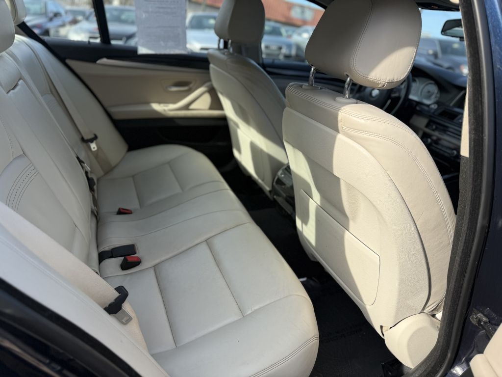 BMW 5 Series 4dr Sdn 535i RWD 2015