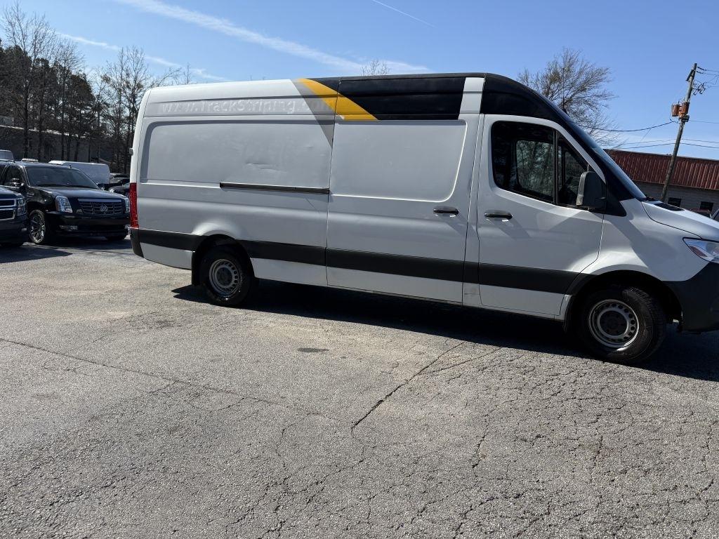 Mercedes-Benz Sprinter Cargo Van 2500 High Roof I4 Gas 170" RWD 2021