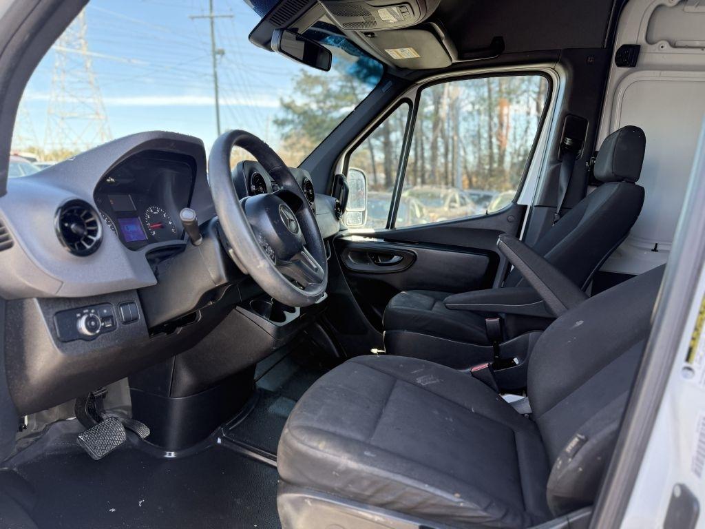 Mercedes-Benz Sprinter Cargo Van 2500 High Roof I4 Gas 170" RWD 2021