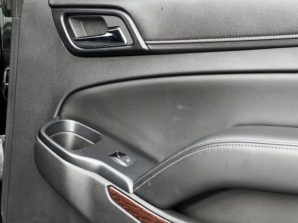 GMC Yukon XL 4WD 4dr SLT 2015