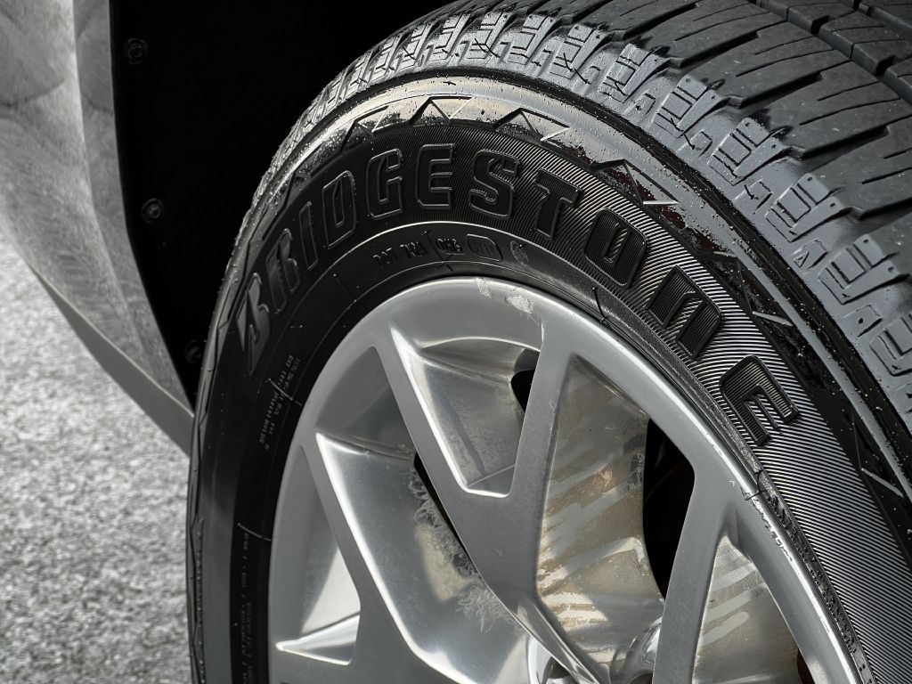 GMC Yukon XL 4WD 4dr SLT 2015