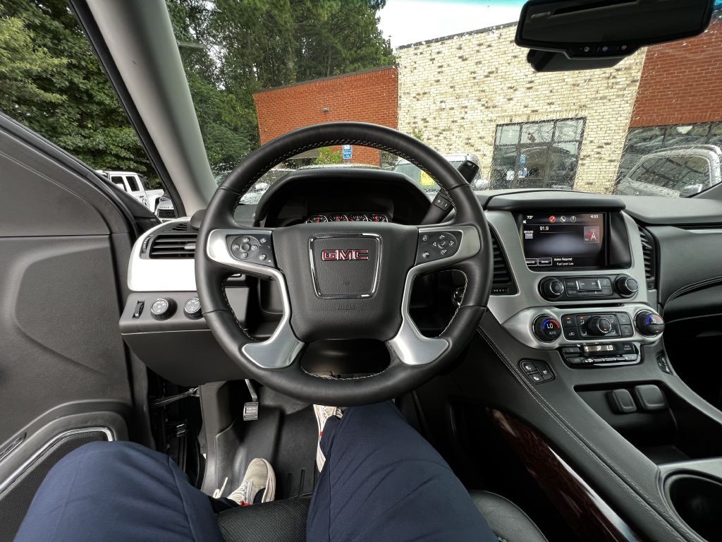 GMC Yukon XL 4WD 4dr SLT 2015