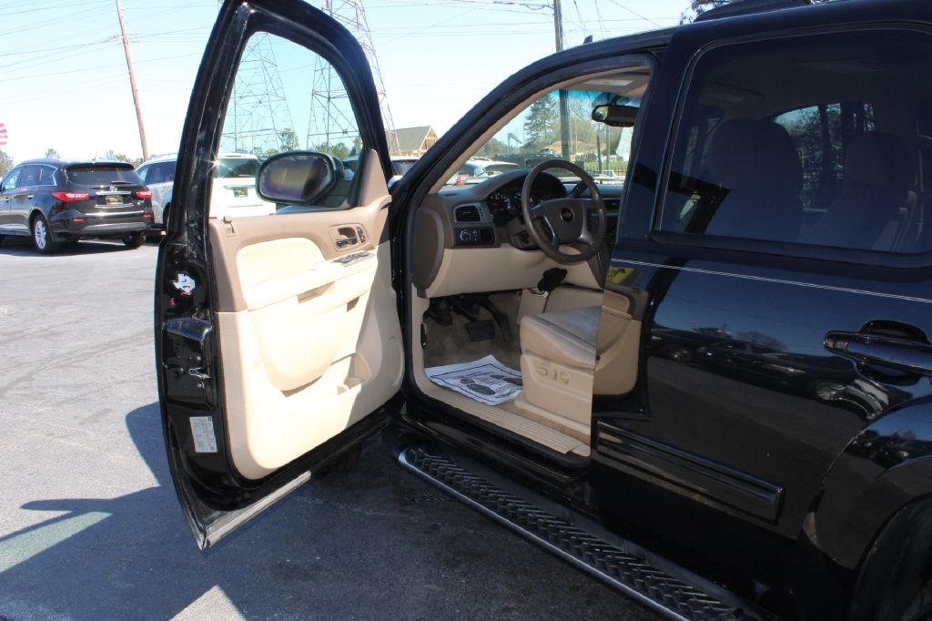 Chevrolet Tahoe 2WD 4dr 1500 LT 2010