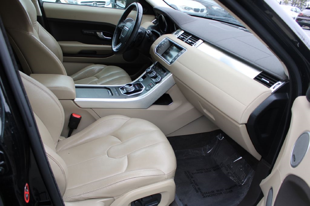 Land Rover Range Rover Evoque 5dr HB Pure Plus 2015