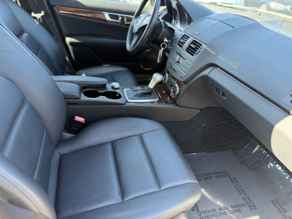 Mercedes-Benz C-Class 4dr Sdn C 300 Sport RWD 2011