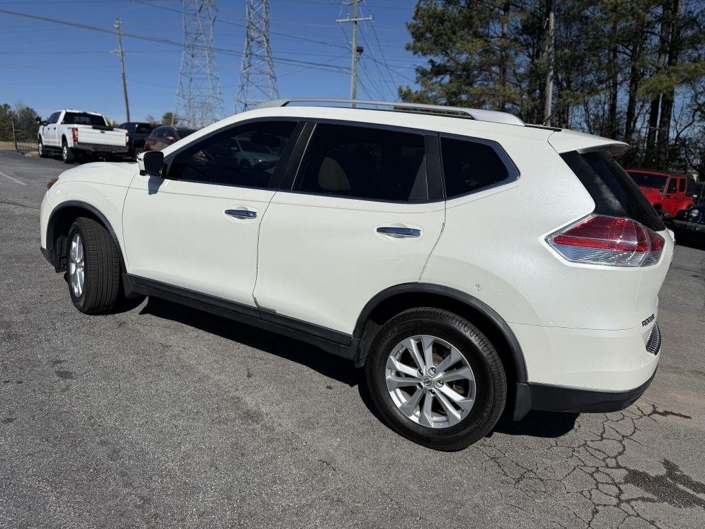 Nissan Rogue FWD 4dr SV 2016