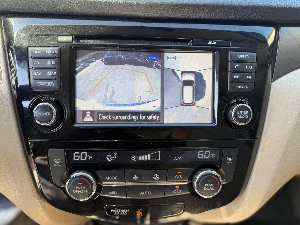 Nissan Rogue FWD 4dr SV 2016