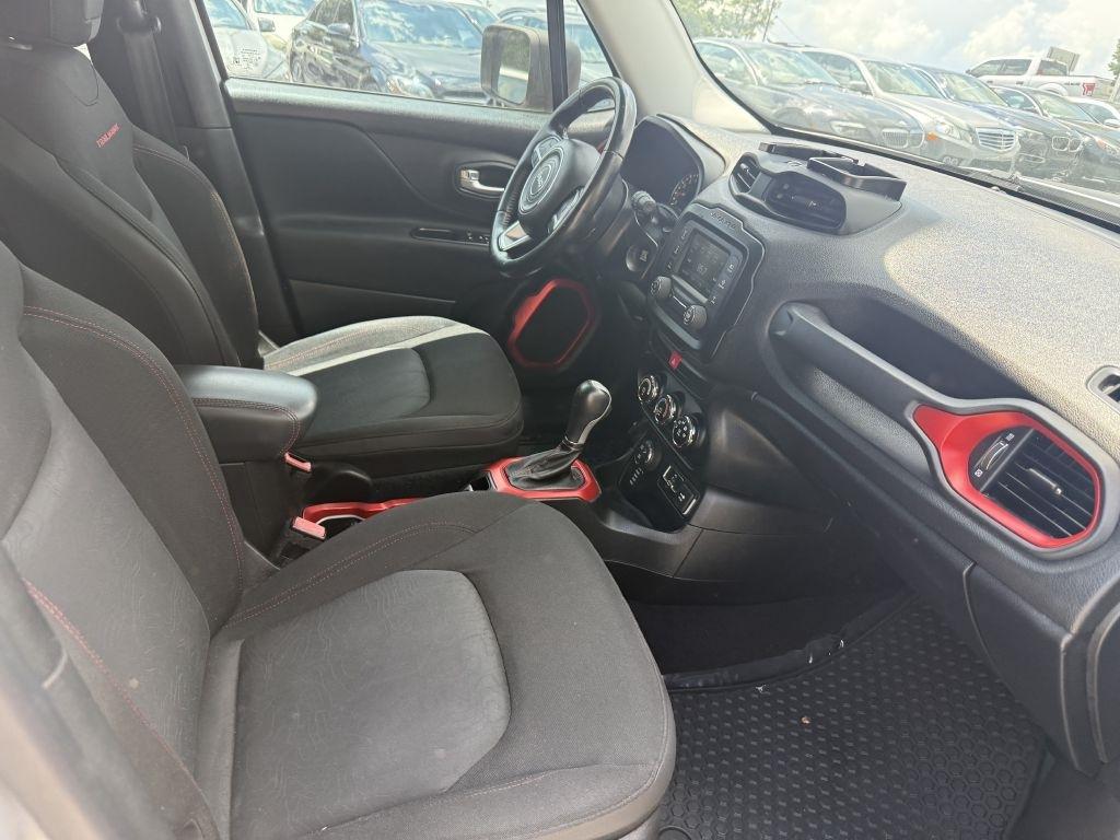 Jeep Renegade 4WD 4dr Trailhawk 2016