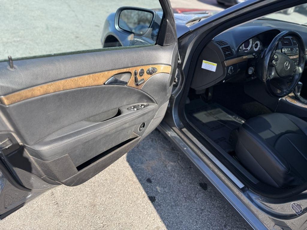 Mercedes-Benz E-Class 4dr Sdn Sport 3.5L 4MATIC 2009