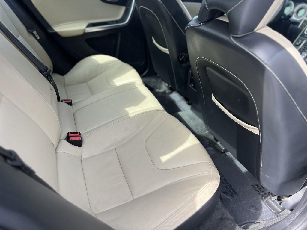 Volvo S60 4dr Sdn T5 FWD 2013