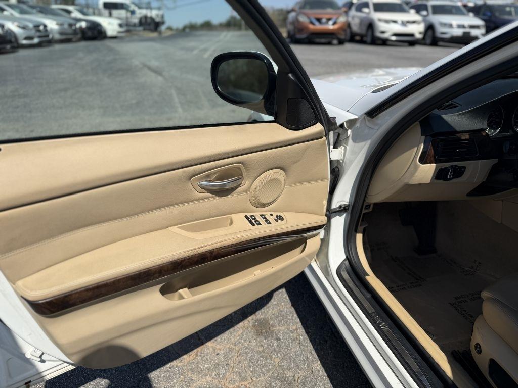 BMW 3 Series 4dr Sdn 335i RWD South Africa 2011