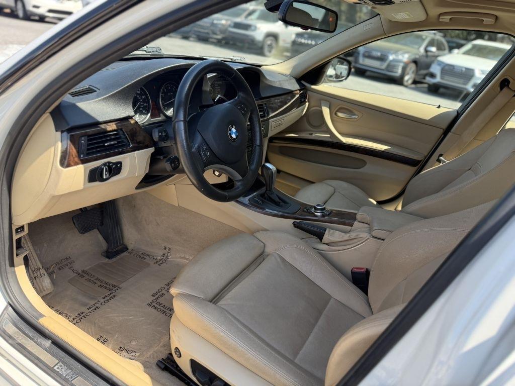 BMW 3 Series 4dr Sdn 335i RWD South Africa 2011