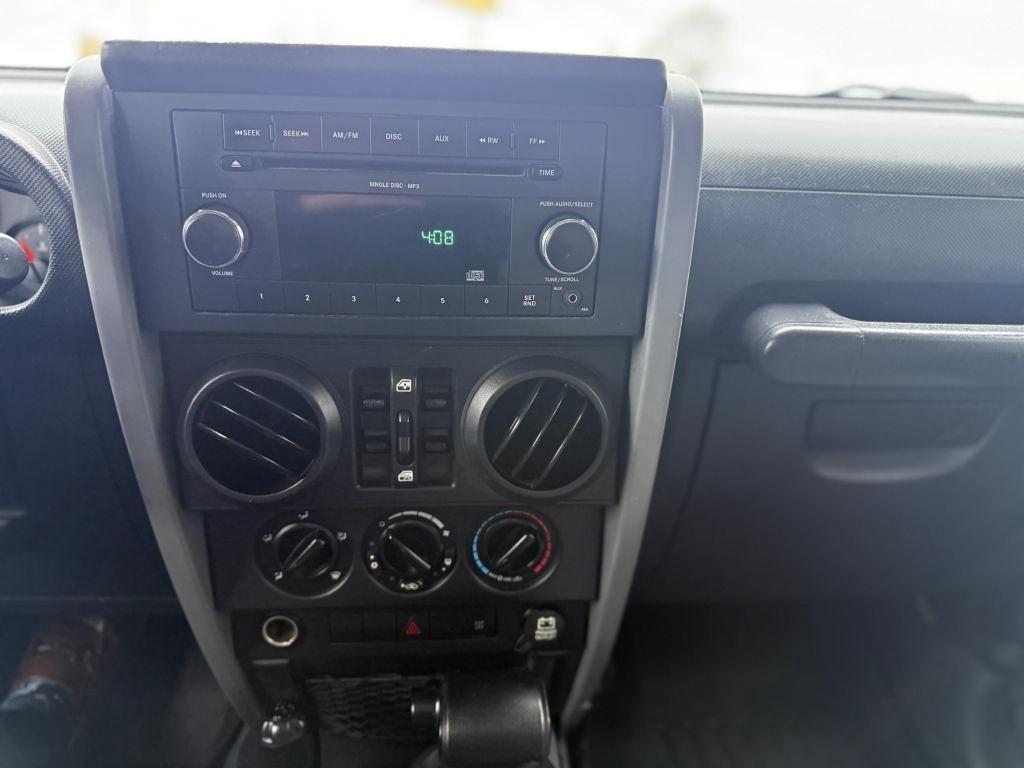 Jeep Wrangler Unlimited 4WD 4dr X 2009