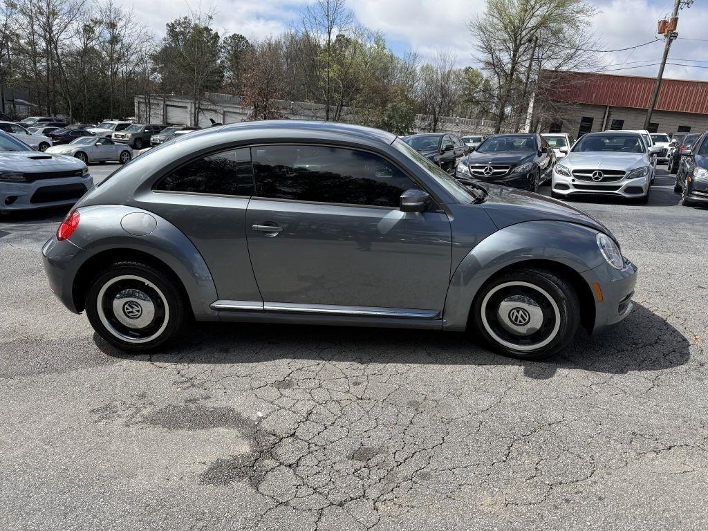 Volkswagen Beetle 2dr Cpe Auto 2.5L 2012