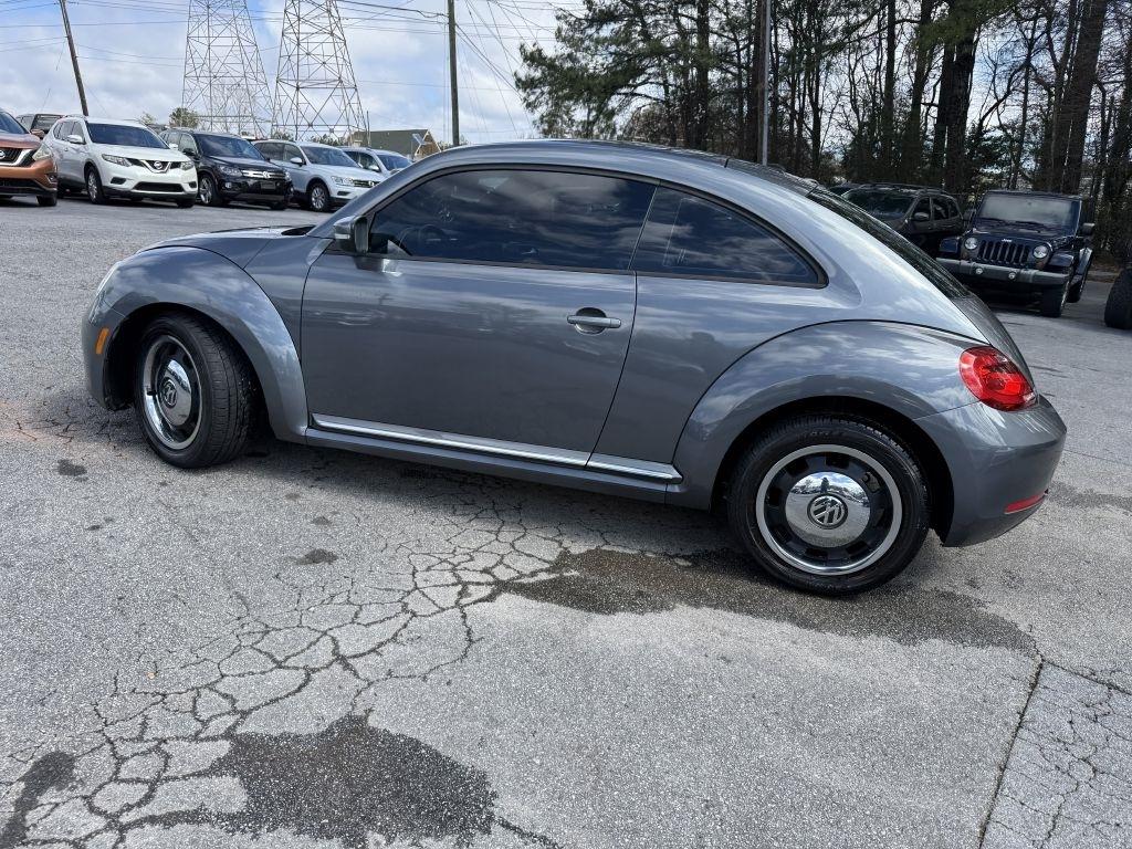 Volkswagen Beetle 2dr Cpe Auto 2.5L 2012