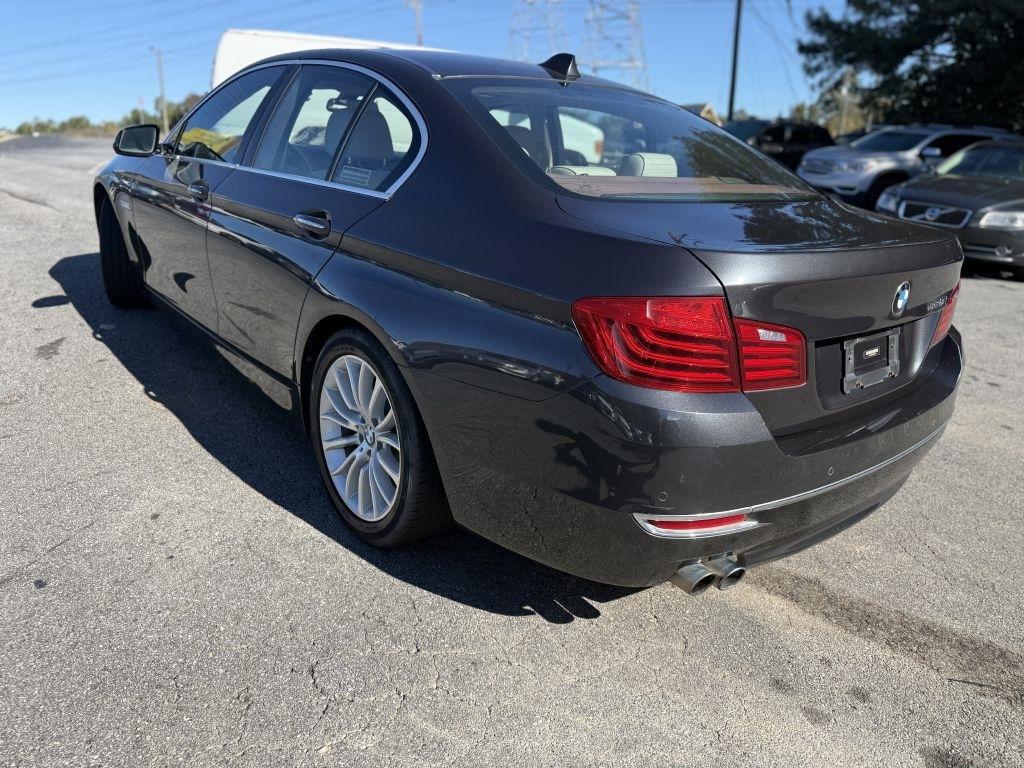 BMW 5 Series 4dr Sdn 528i RWD 2014