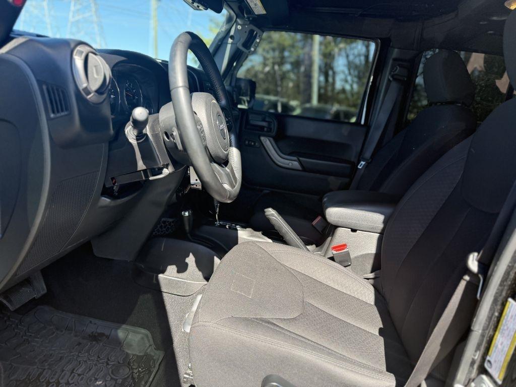 Jeep Wrangler Unlimited 4WD 4dr Sport 2015