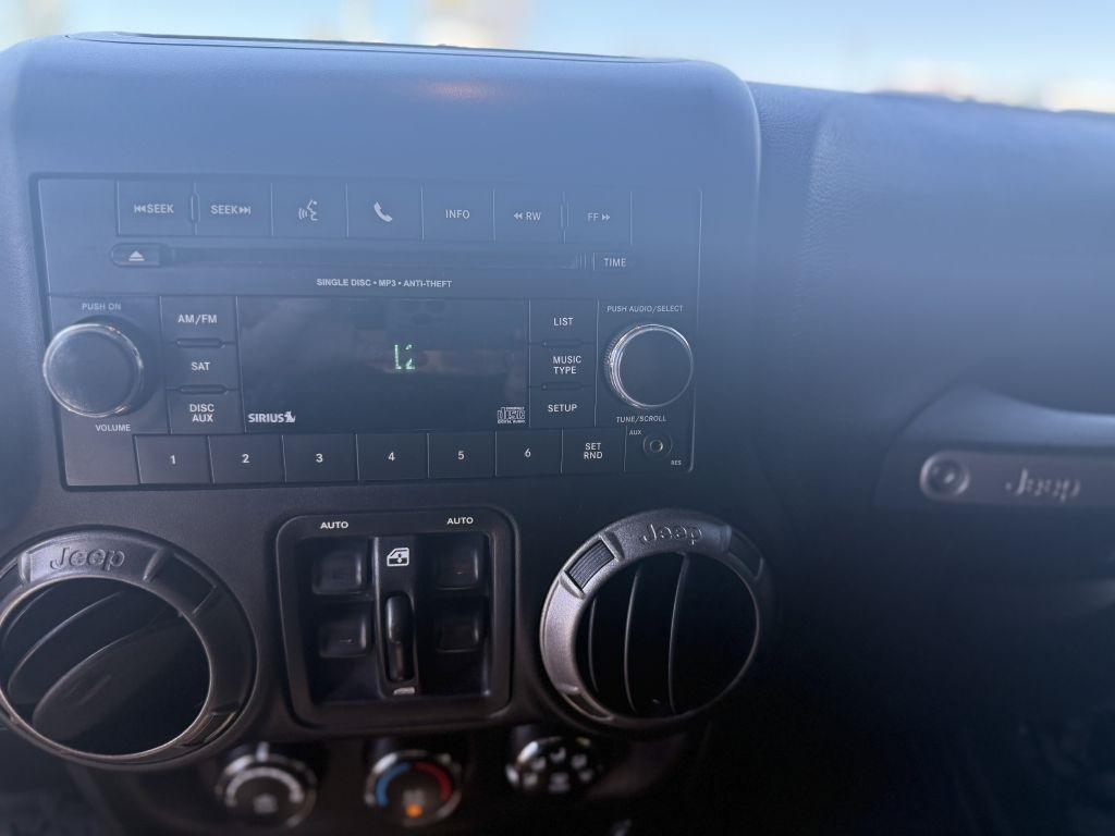 Jeep Wrangler Unlimited 4WD 4dr Sport 2015